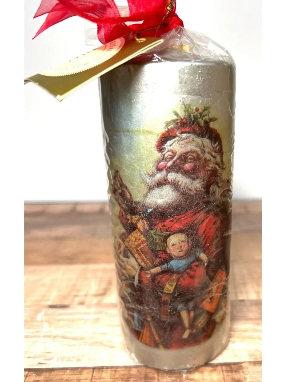 Rosalind Walshe Santa Claus Christmas Candle Decor